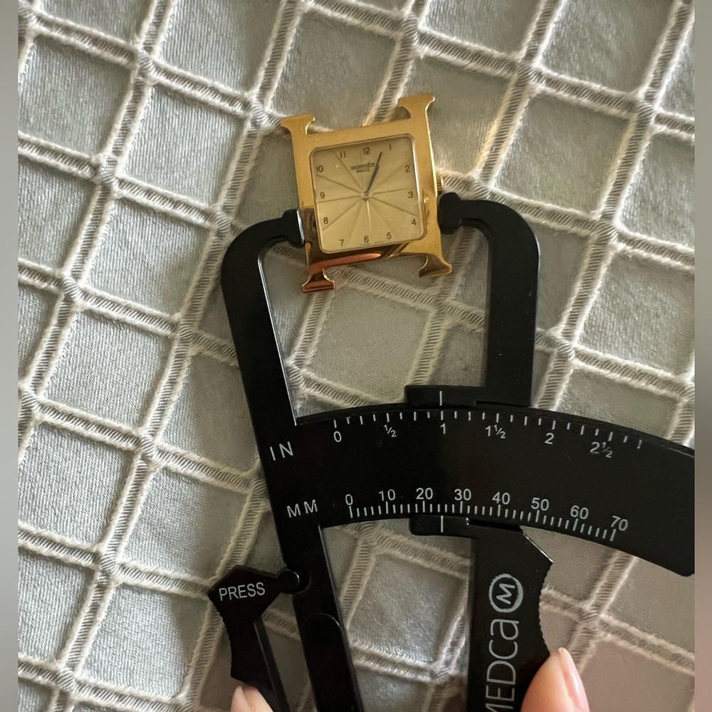 Hermes’ H watch etoupe strap for the 25mm size. Current retail is $500+ - Picture 7 of 10